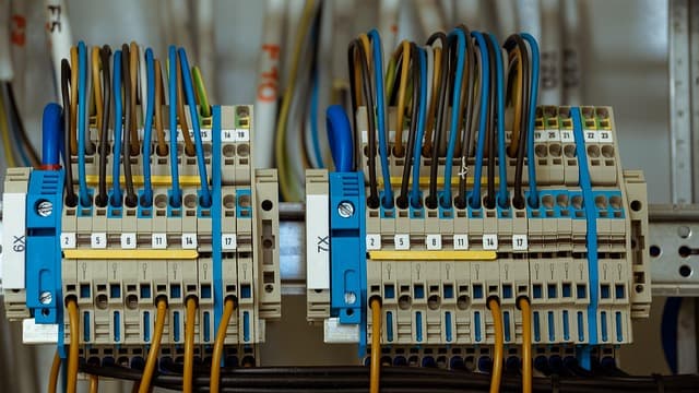 Électricité sécurisée : 5 étapes clés pour une installation réussie